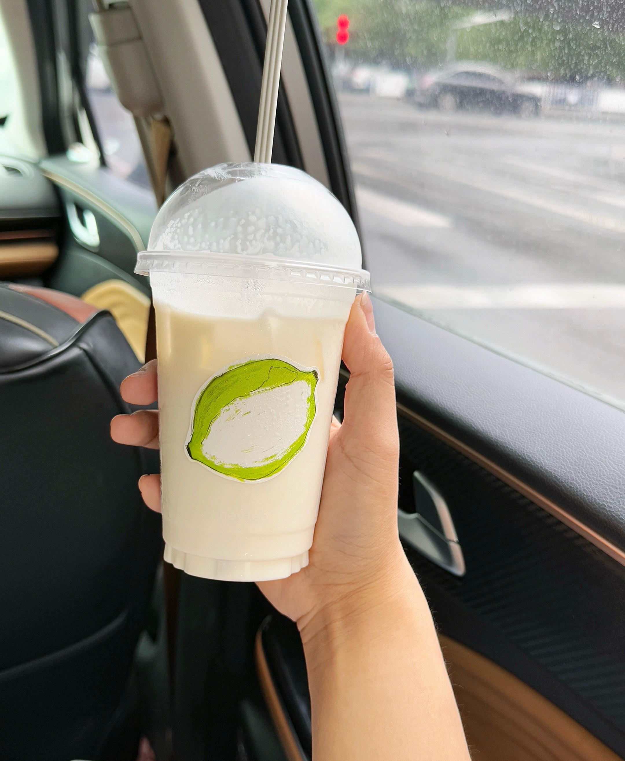 不加奶盖奶油的柠檬奶最夯