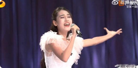 萨顶顶说声鸣远扬有严格要求 声鸣远扬萨顶顶的回应太戳心！瑞拉虽因紧张破音淘汰，但