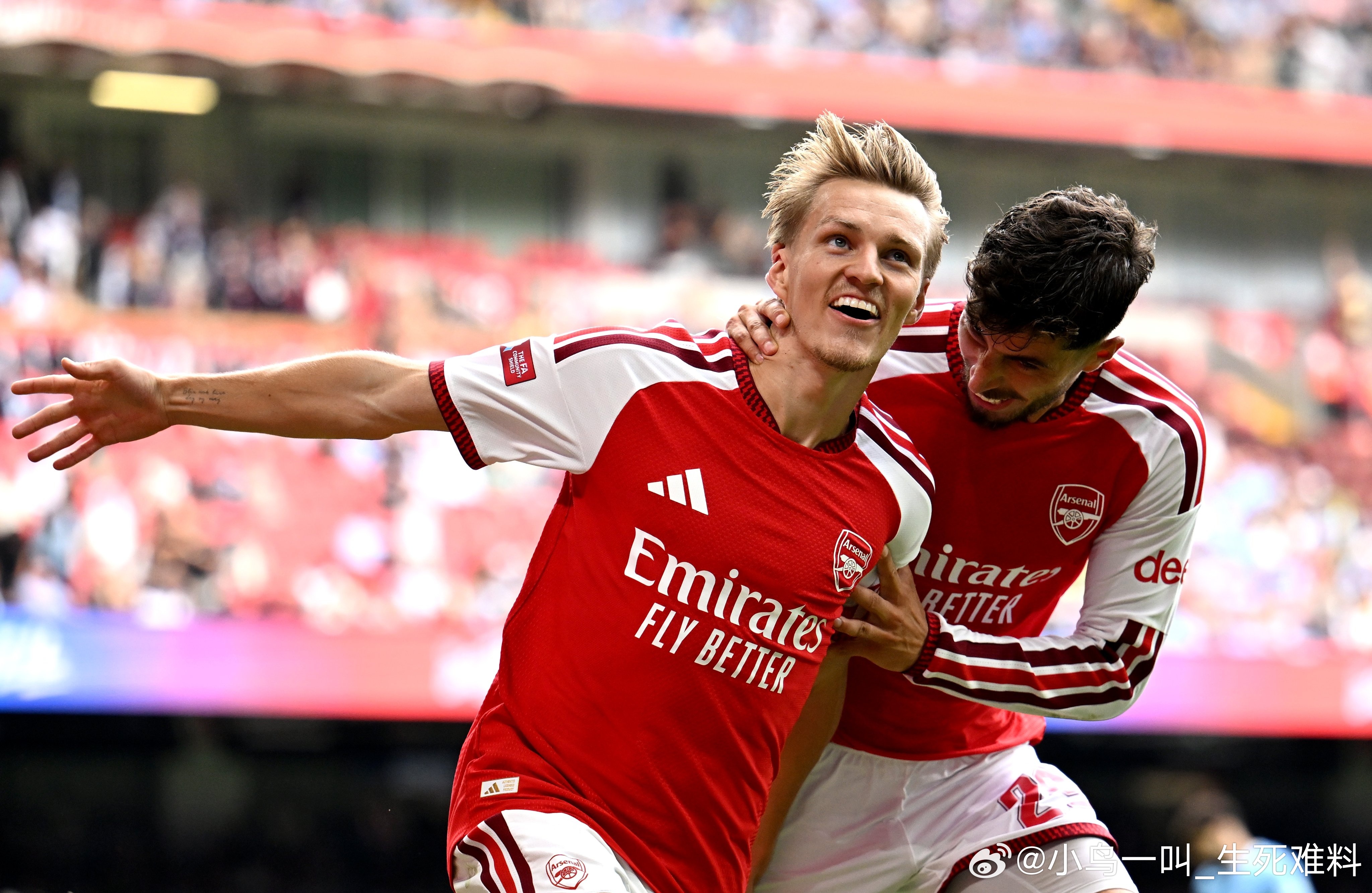 强势复仇！阿森纳3-0击溃曼城，稳稳斩获社区盾冠军。北京时间2026年8月16日