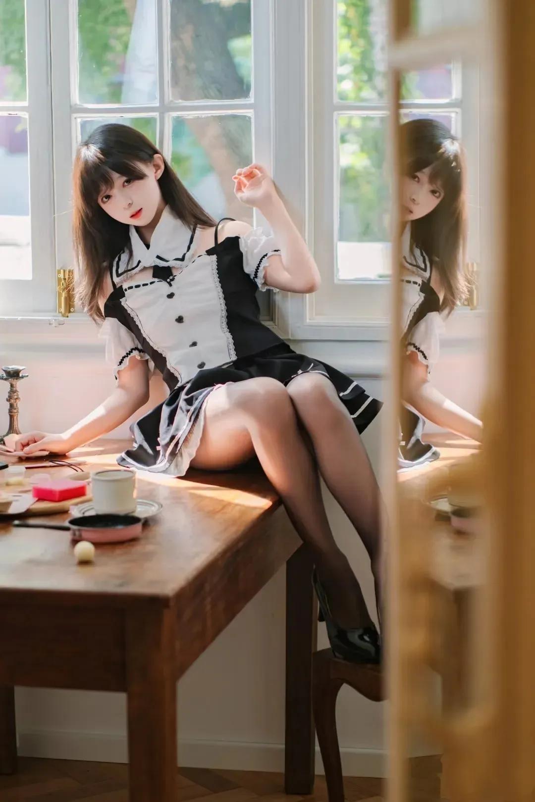 可爱的女孩子能有多可爱? 阳光正好