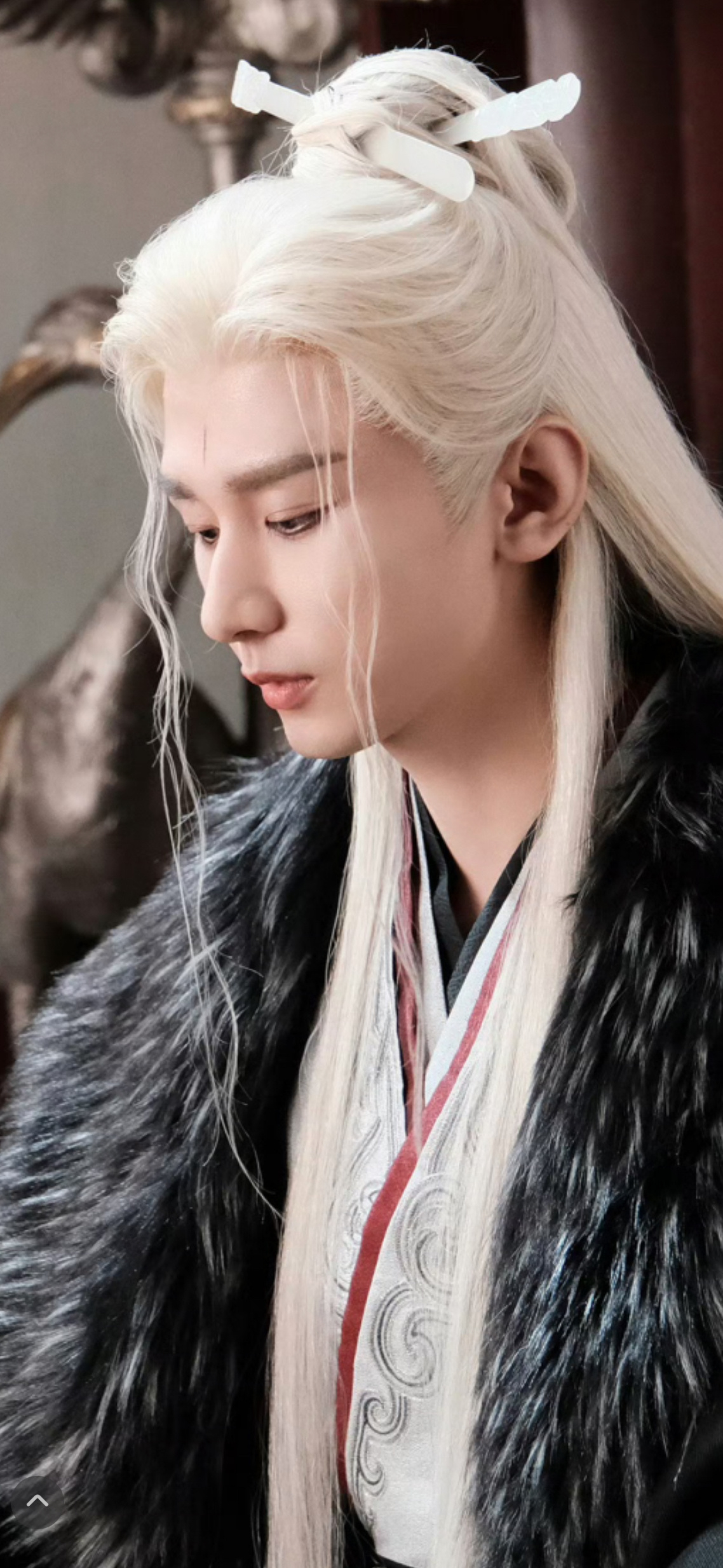 沉舟哥哥🆚秋水哥哥 你pick谁？[喵喵]这完全就是两个人！成毅自己和自己就能