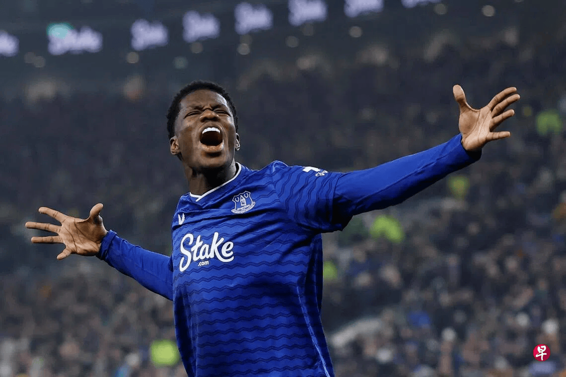 埃弗顿前锋巴里：享受机会，要证明赛季初批评者是错的