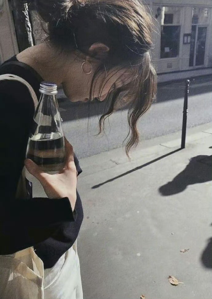 生命中最难的阶段不是没有人懂你，而是你不懂你自己。——尼采 