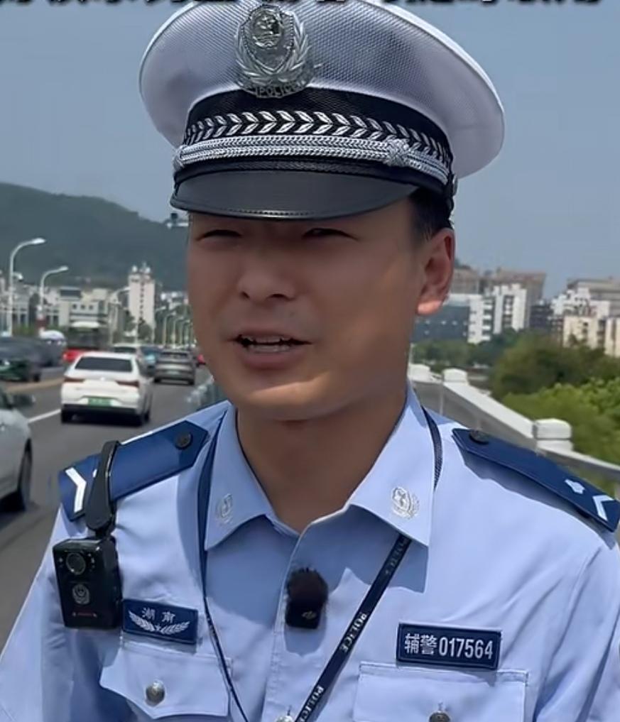辅警才是普通人的“红利”！

多数岗位仅需高中或大专学历，无需复杂人脉或高额培训
