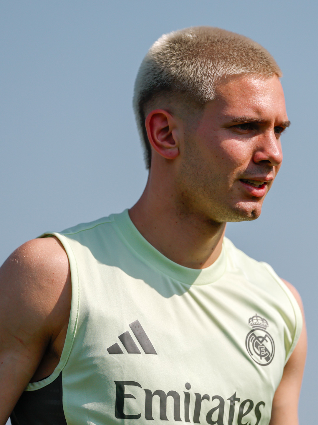 马斯坦托诺加入球队训练！halamadrid ​​​
