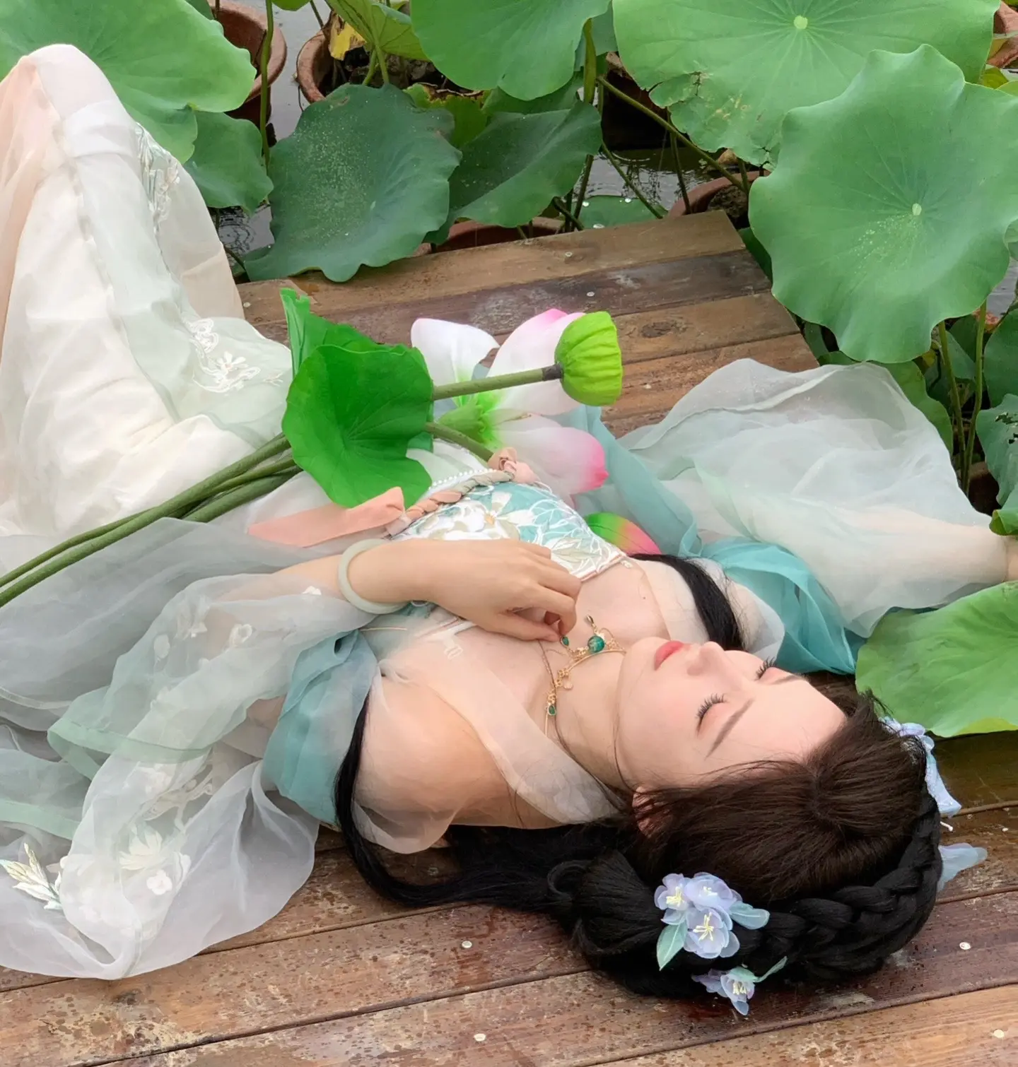 常记溪亭日暮。沉醉不知归路