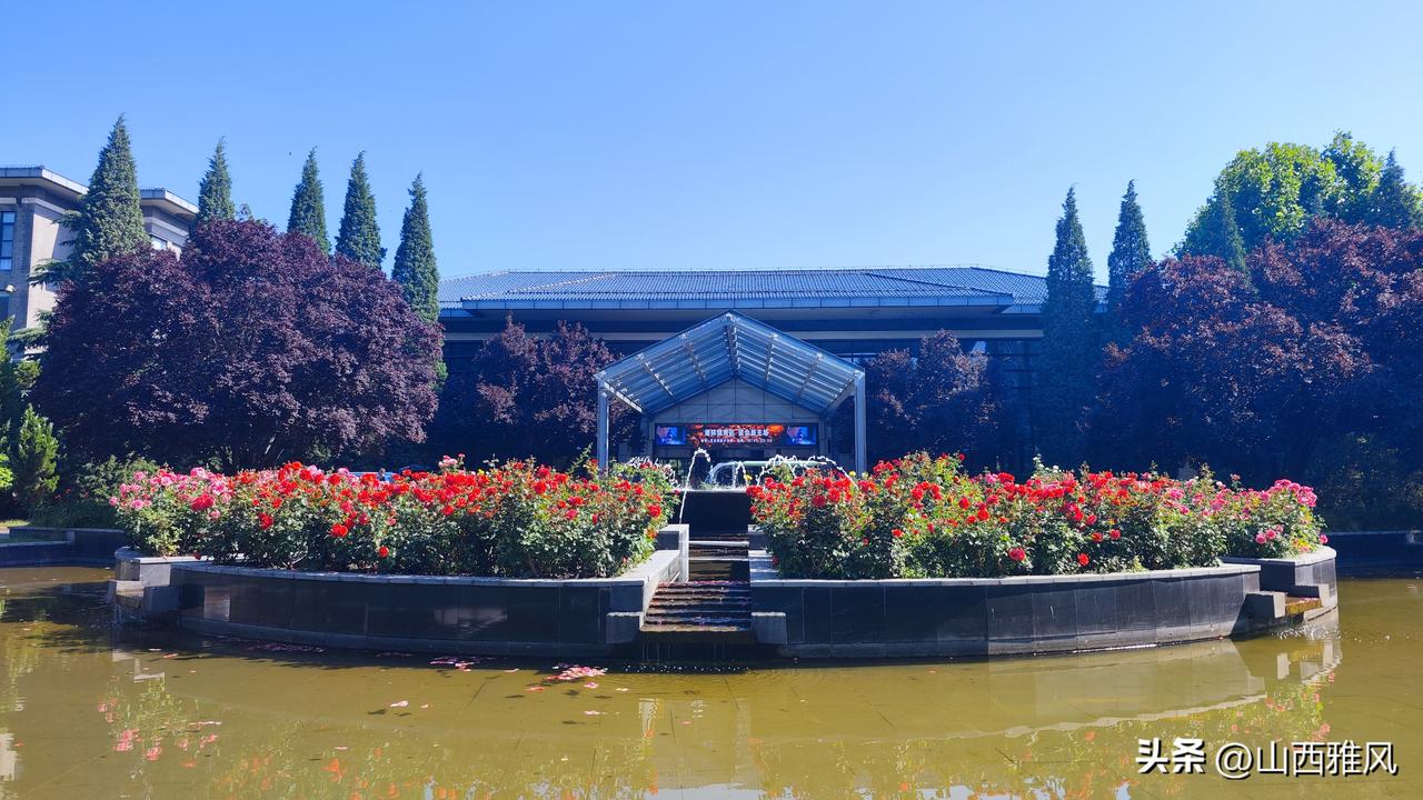 晋祠国宾馆，浪漫之选
      太原晋祠国宾馆底蕴深厚，承载岁月沉淀。园内绿植