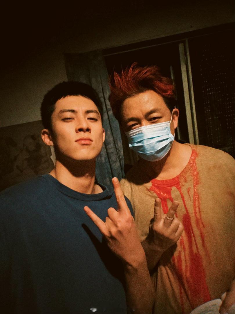 王鹤棣黑夜告白v榜登顶 黑夜告白网剧播放指数第一 呀呀呀呀呀，就是说王鹤棣又一次