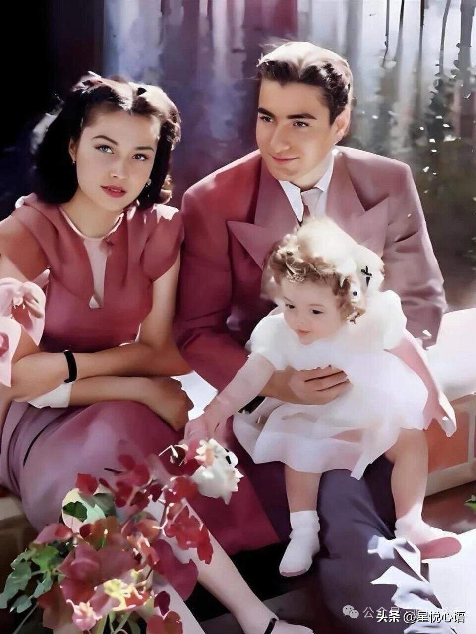 伊朗王后法齐亚太美了，这颜值真的太绝了，不愧是被称作“亚洲的维纳斯”的女人。
