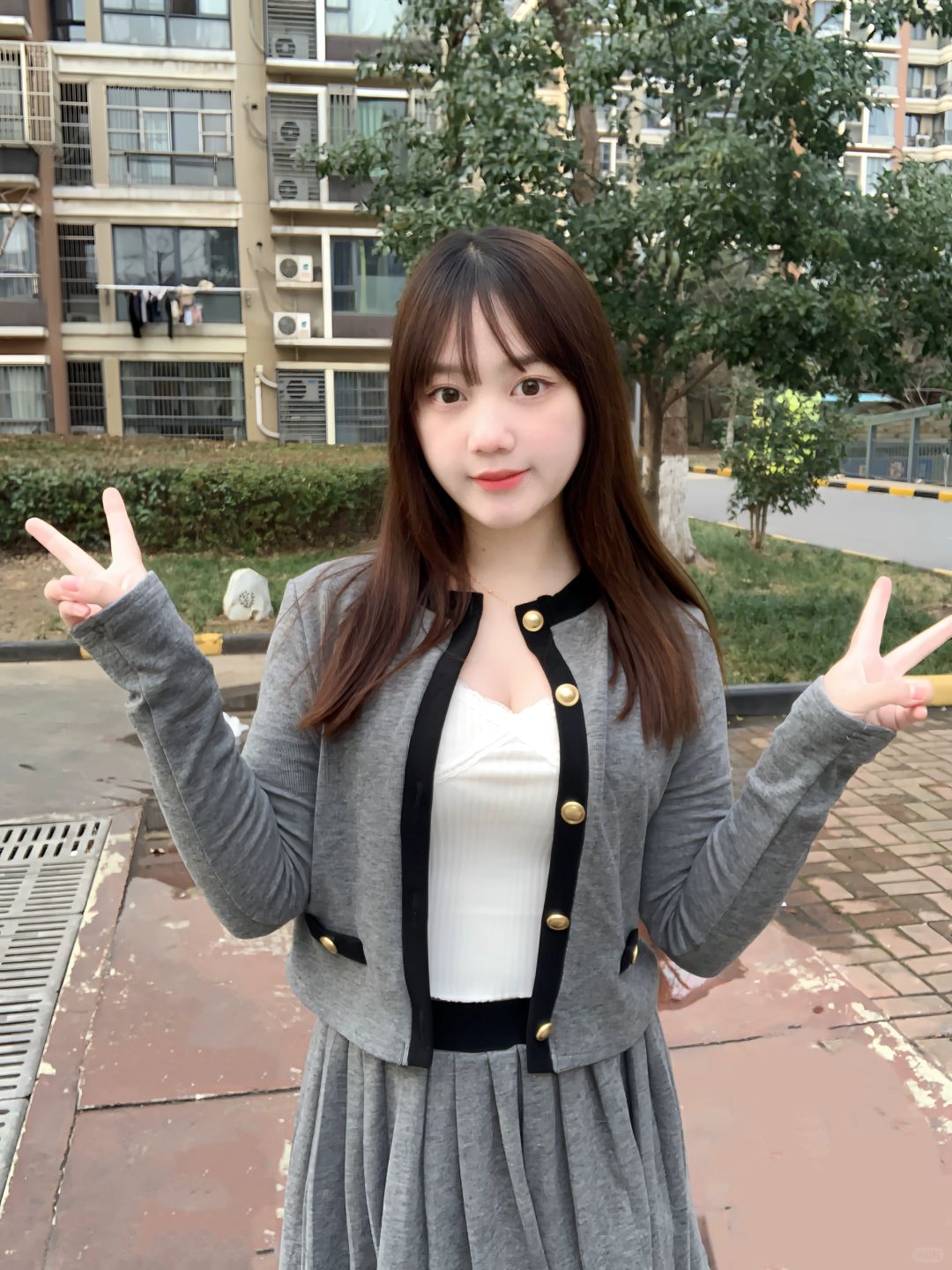 妈妈说第二张好看！！