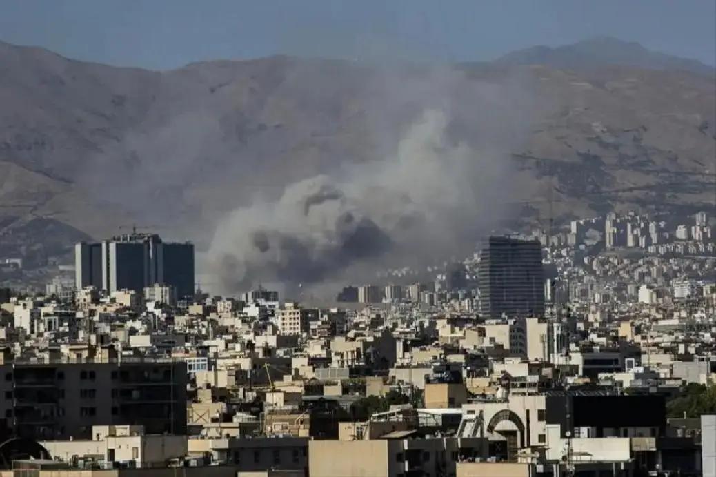 炸！炸！炸！框框一顿炸，伊朗不管了，对阿塞拜疆就是一顿炸！3月5日，外媒报道称，