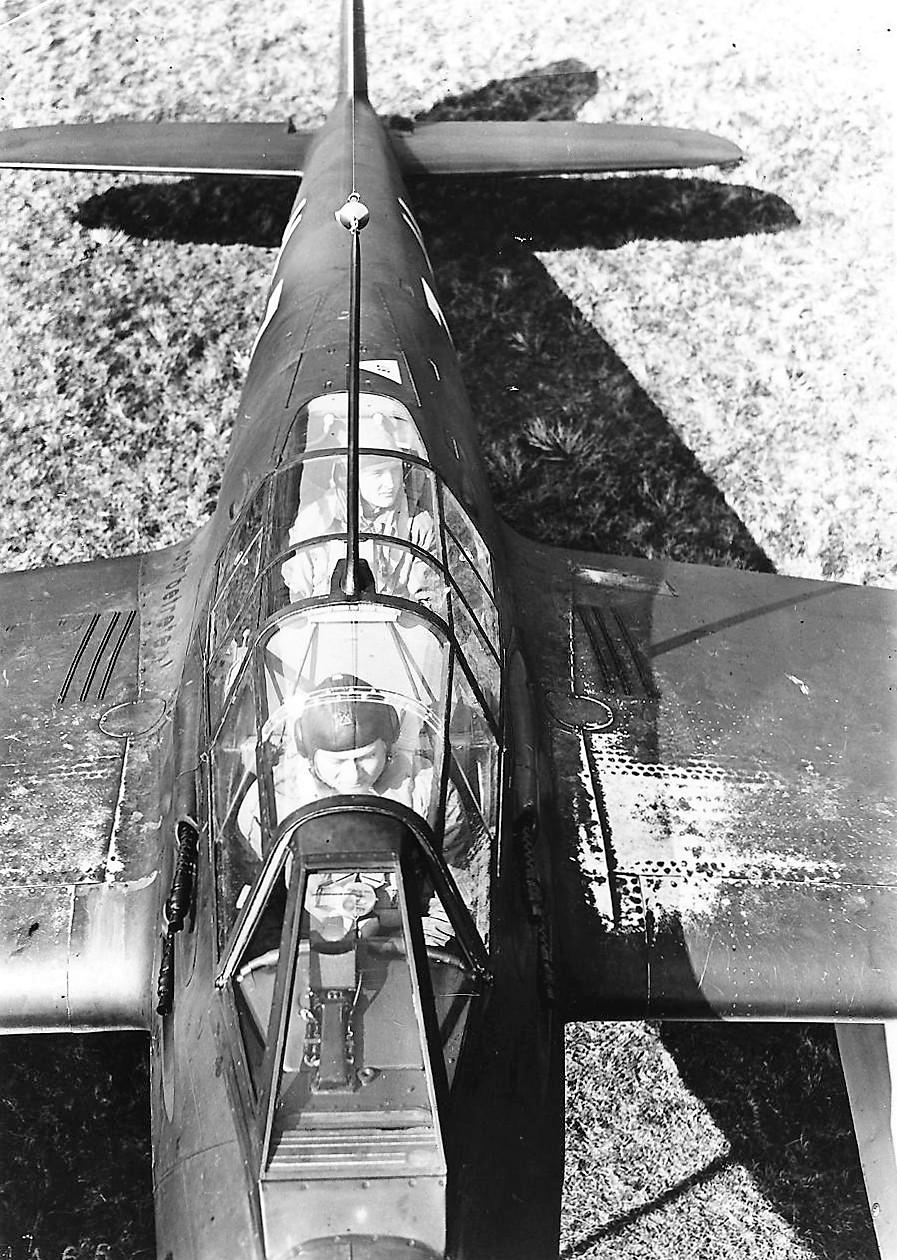 1940 年，一张俯拍德国双发战斗机福克 - 沃尔夫 Fw.187A-0（绰号 