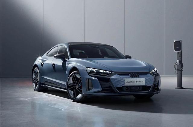 #新能源汽车# 【下调22.1万元，奥迪RS e-tron GT售价调整】近日，
