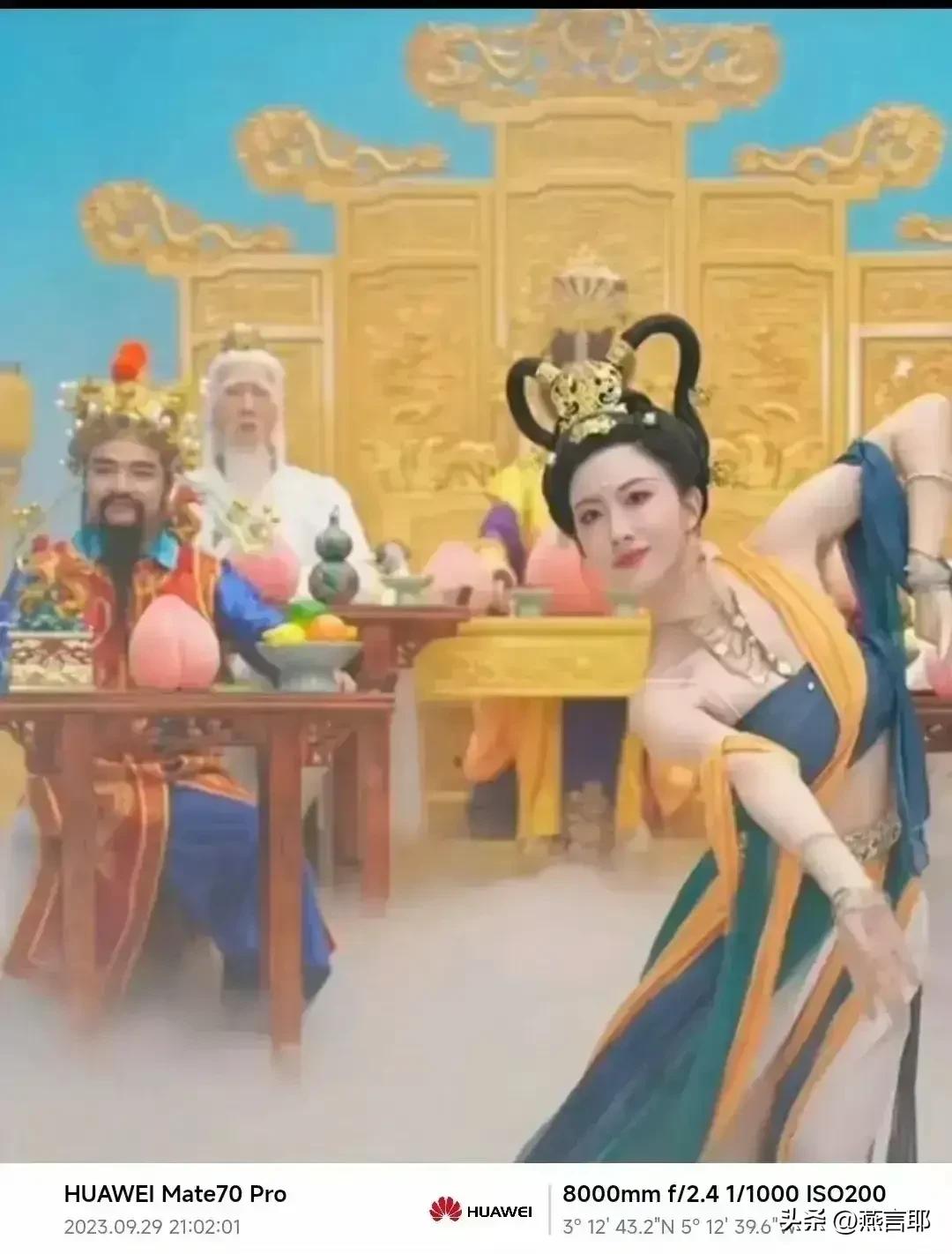 鬼才网友的创意，遥遥领先，我是佩服得五体投地!

中秋佳节，此时此刻，月球上也在