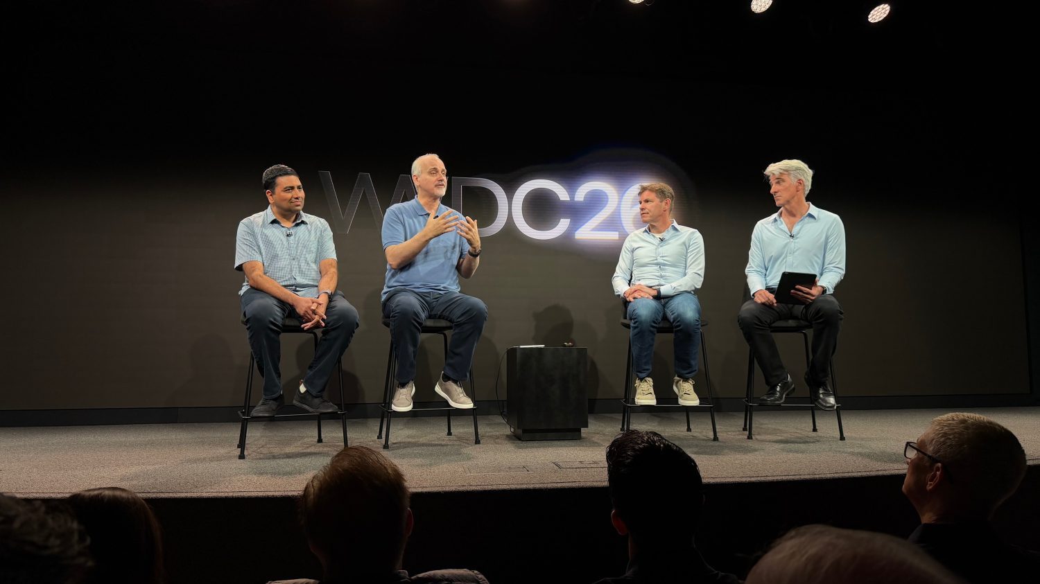 【Apple 最新的 AI 模型不包含 Google Gemini 的任何功能】