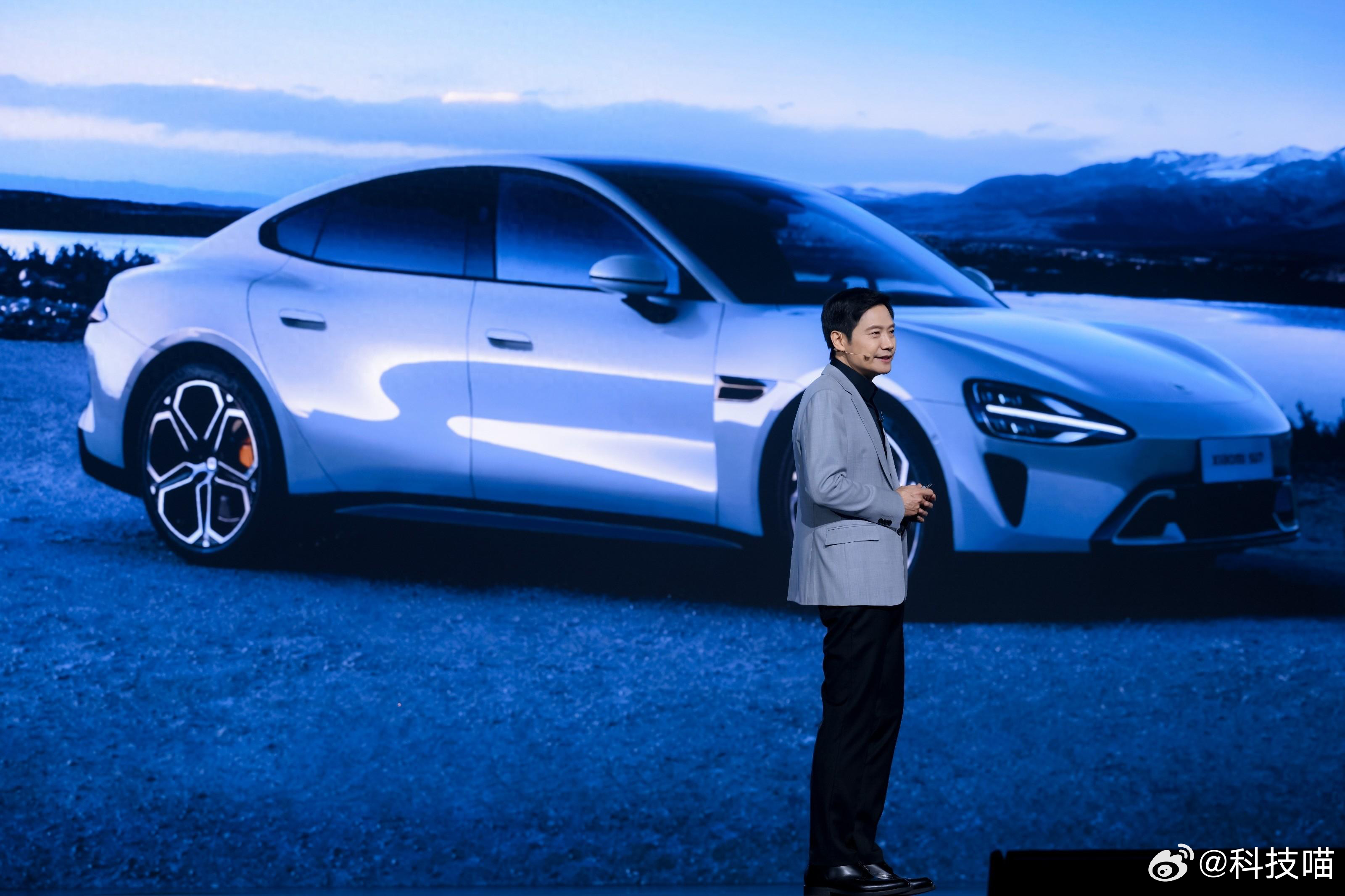 小米汽车三季度首次盈利7亿元，三季度交付10.88万辆，平均每辆车售价26.01