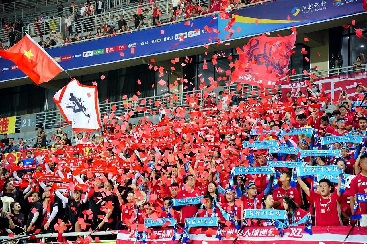 明晚徐州奥体中心要炸场，三万人见证徐州队复仇卫冕冠军。
 

去年点球大战输给泰