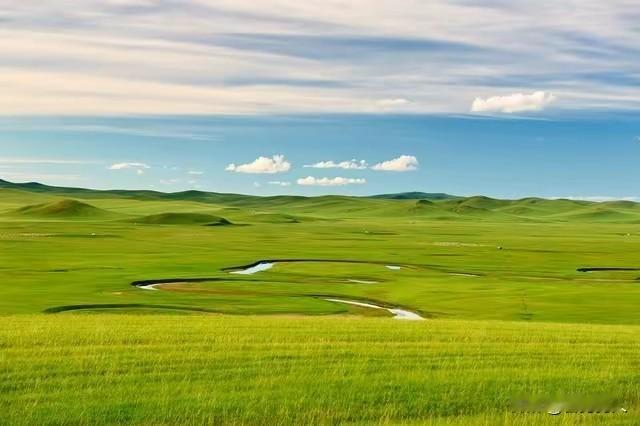 生死天注定，悲欢命中缘。如果没有生，何来死的恐惧；如果没有死，何知生的珍重。因为