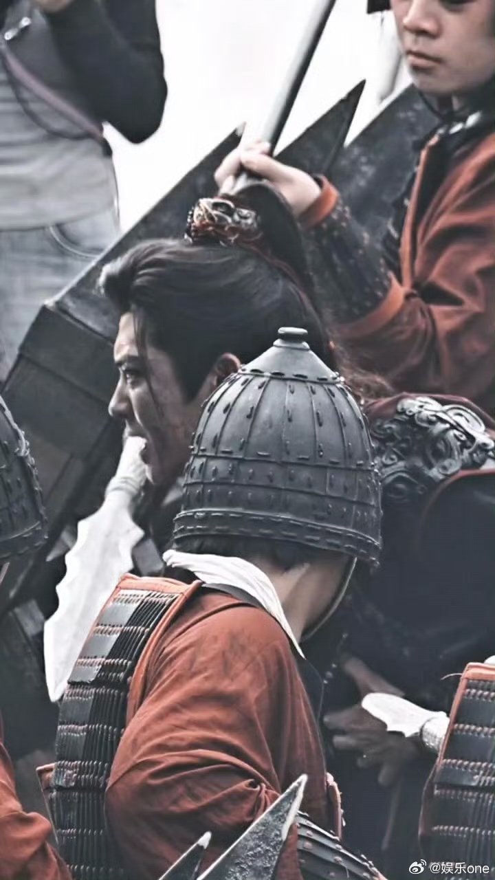 侯明昊生理性演技 侯明昊把萧无衣的“有心无力”演活了，那种濒临崩溃的破碎感，隔着