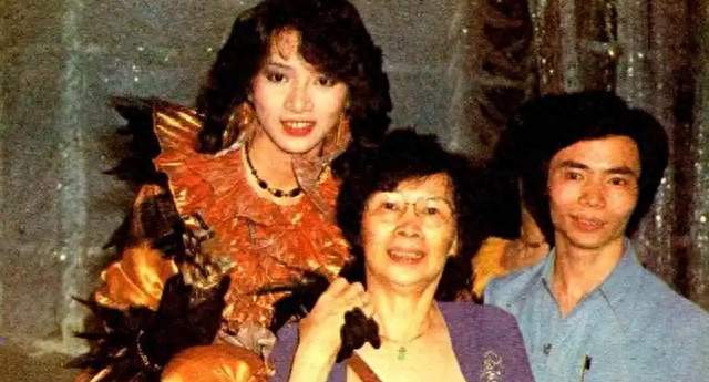 梅艳芳走了23年，亲哥梅启明还在说：是她欠我太多！