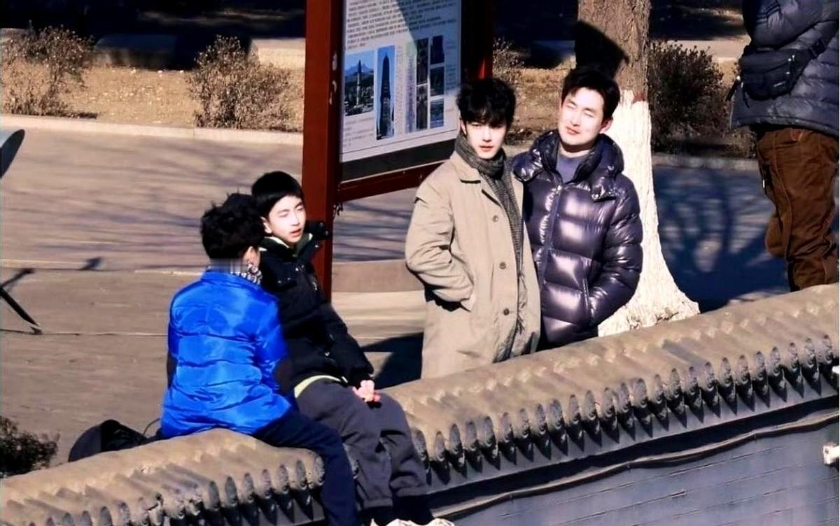 零下20度，肖战的“人设”，被王彦霖一句话干碎了。
那个一向稳重内敛的肖战，直接