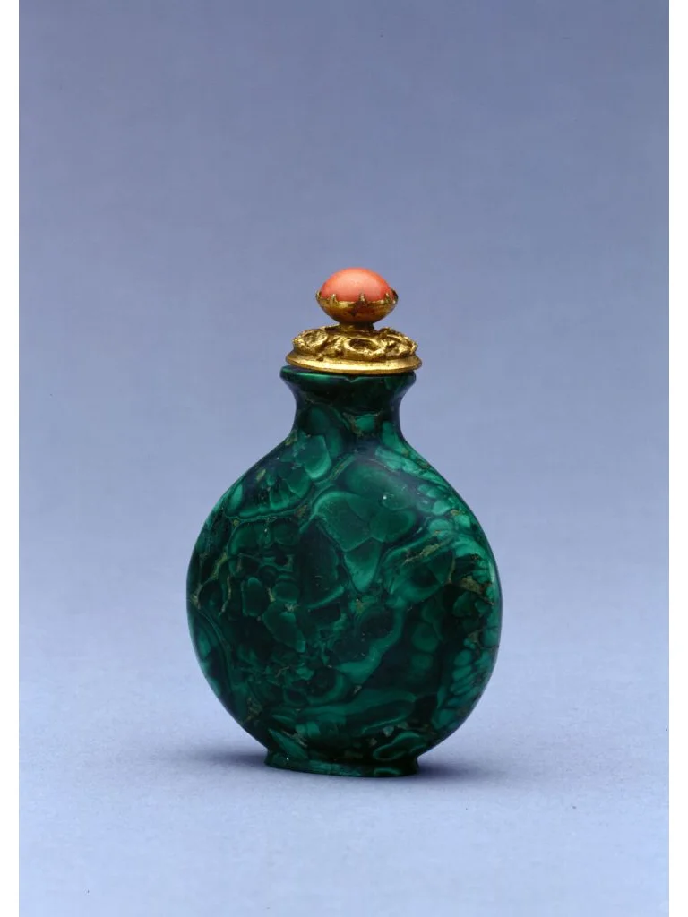 孔雀石鼻烟壶