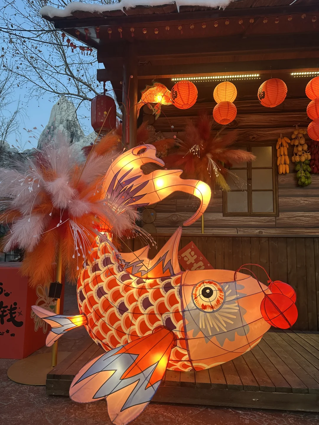 在郑州方特，不玩项目，只逛灯会