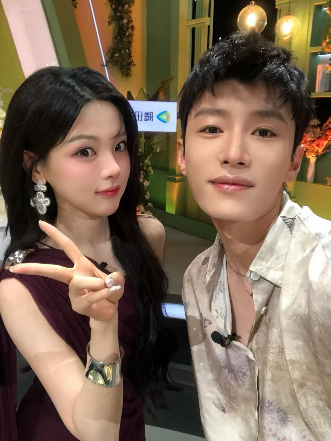 代旭杨超越哭了代旭杨超越妆都哭花了星涵告白夜杀伤力好大！代旭杨超越看得真情实感，