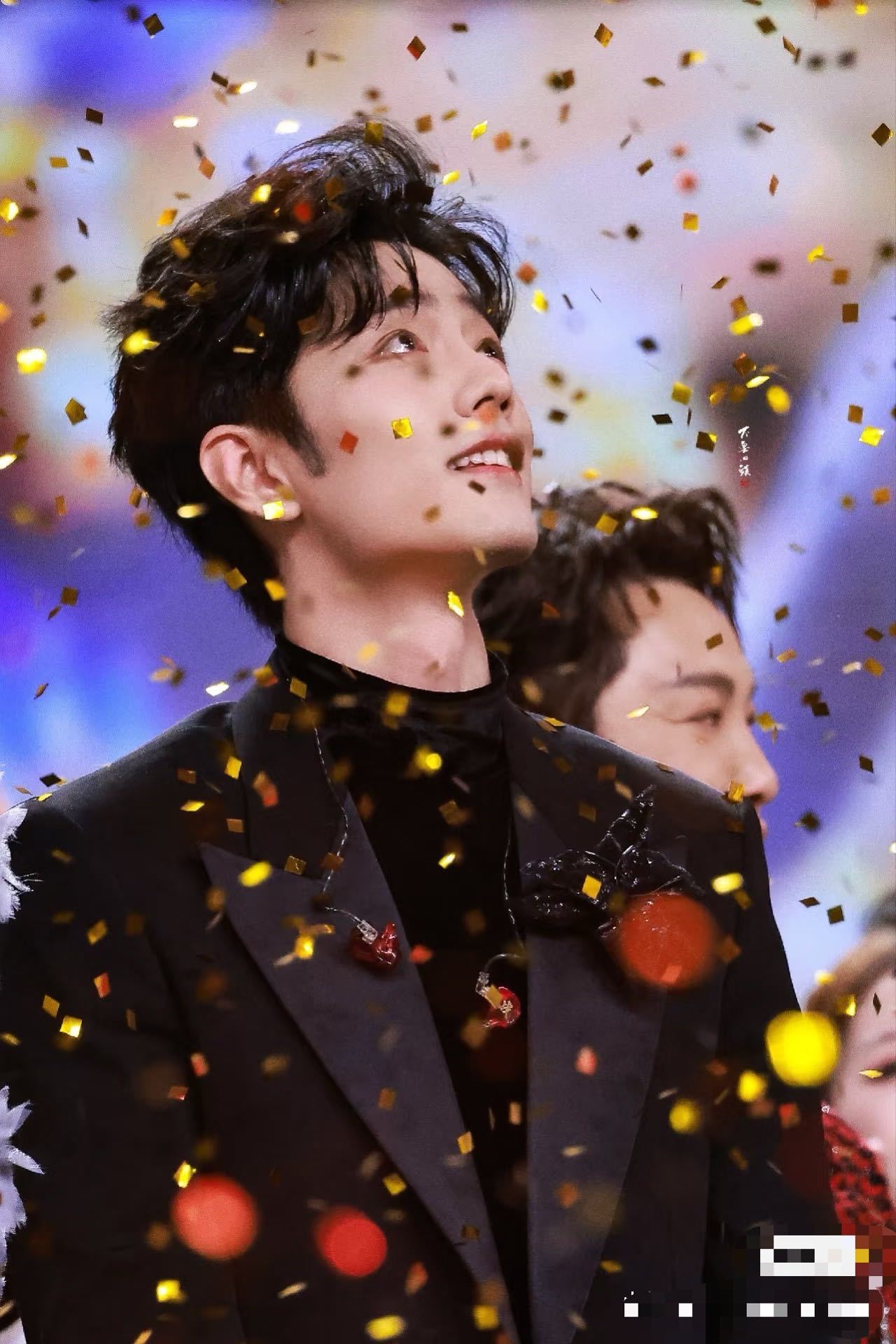 东方卫视跨年神图  【“这才是跨年该有的水准！”】从刘宇的敦煌国风舞台、陈丽君一