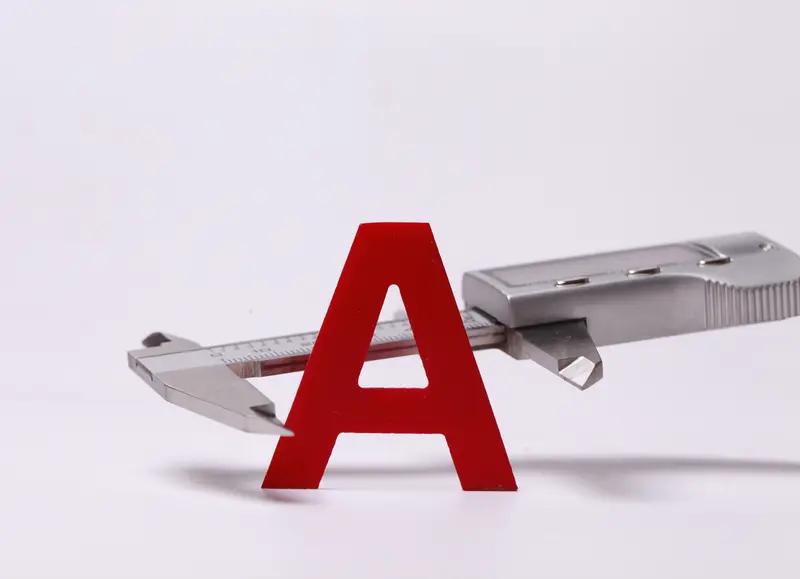 2025年12月26日午盘｜指数震荡个股普跌，热点轮动难持续

一、大盘指数表现