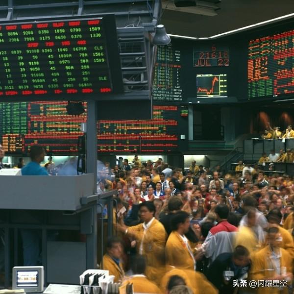 3月2日，受中东战争突然升级影响，全球股市集体“吓崩”，A股也没能躲开这波冲击。