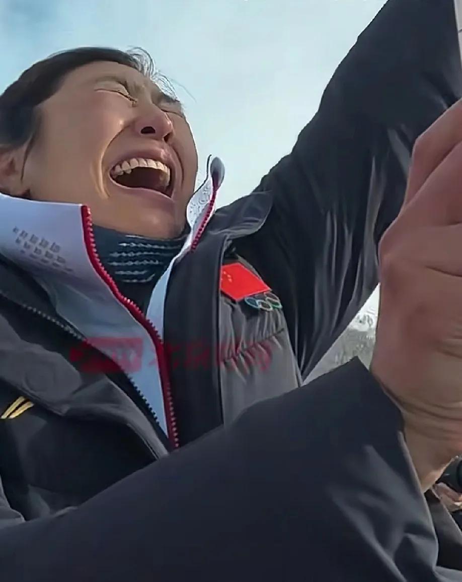 王心迪能拿冠军，他的妻子徐梦桃说了大实话。

因为她说心迪付出了很多很多，三界冬