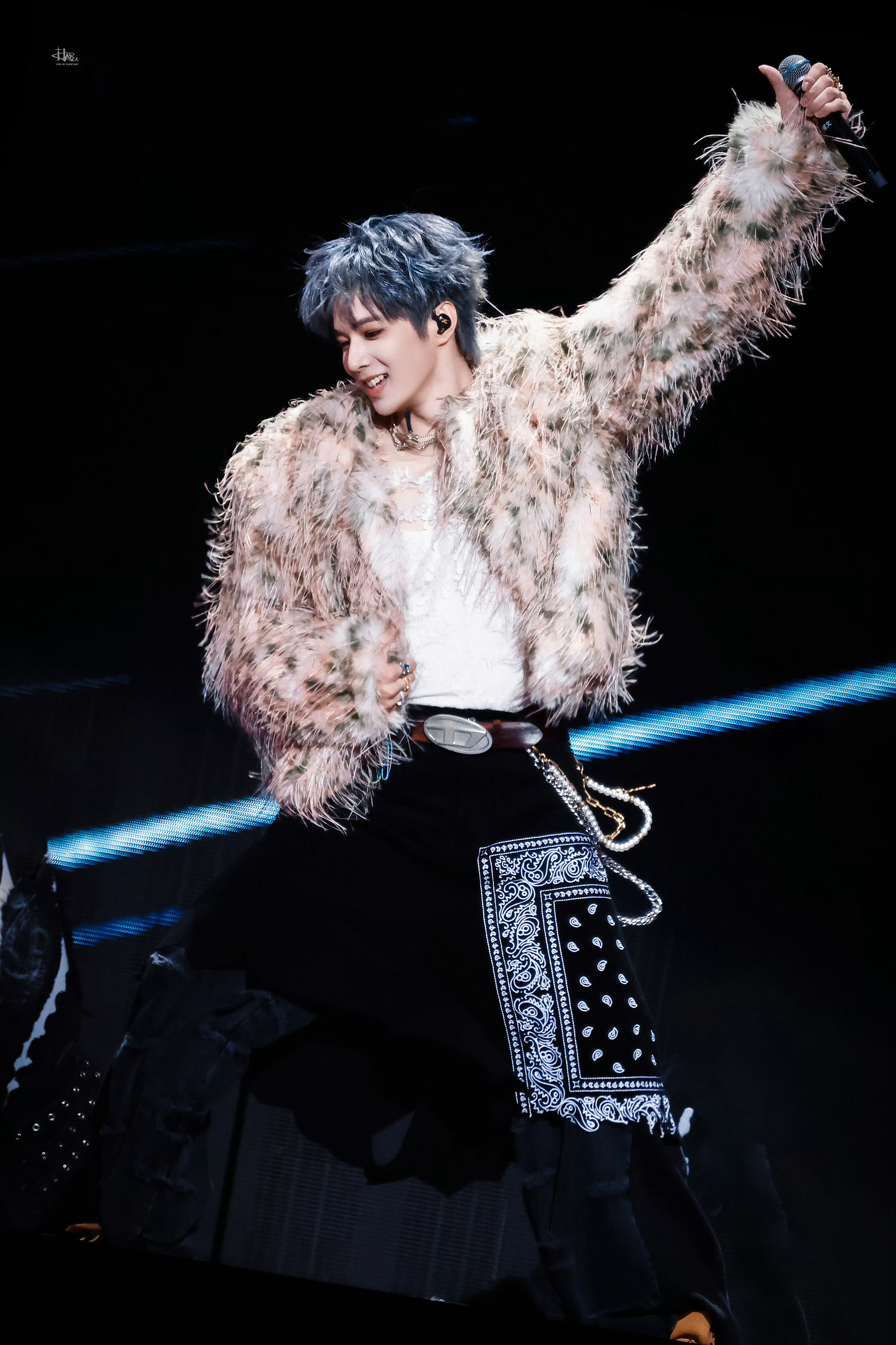 刘耀文「2025·爱你爱我」演唱会舞台Look图集 🈶 Rick Owens、