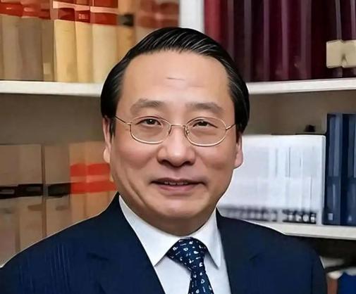 美国真正等的，从来不是战场上的胜利，而是中国内部“自己倒下”的那一天！高志凯点破