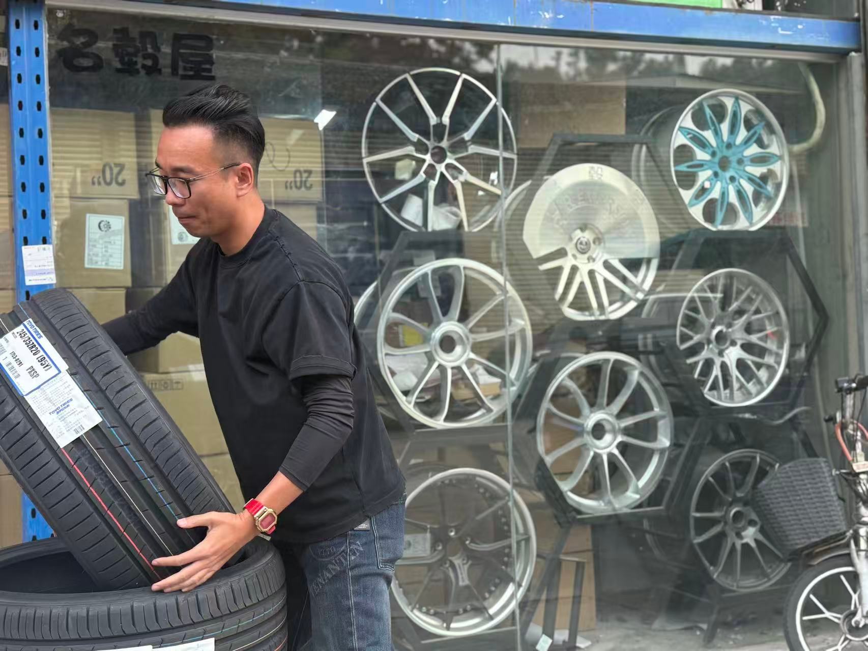 自从视频出街后，很多媒体港的女同事找我帮忙 ​​​