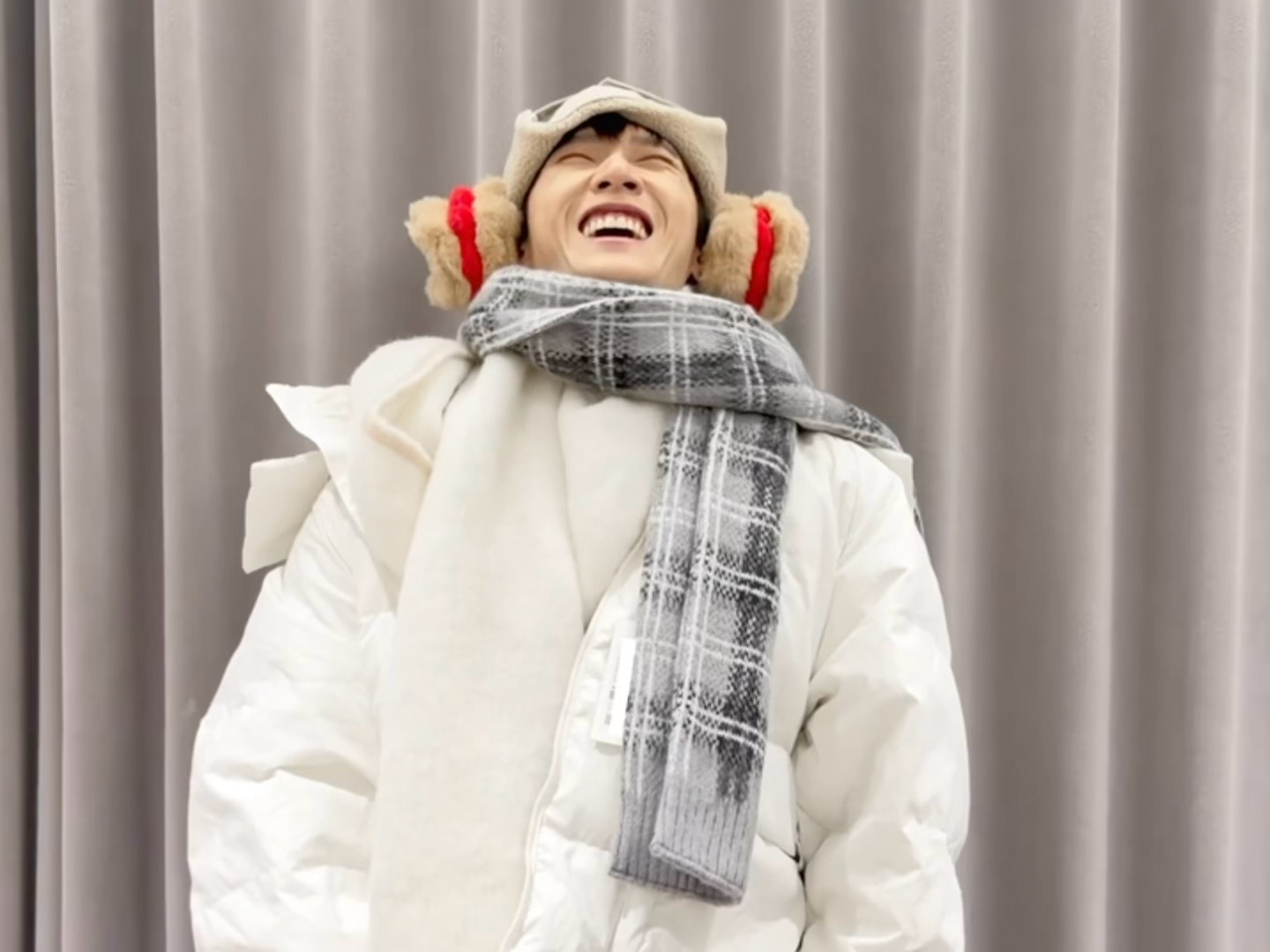 李昀锐这两句超绝拨浪号我反复听一百遍！李昀锐说话又波浪号了