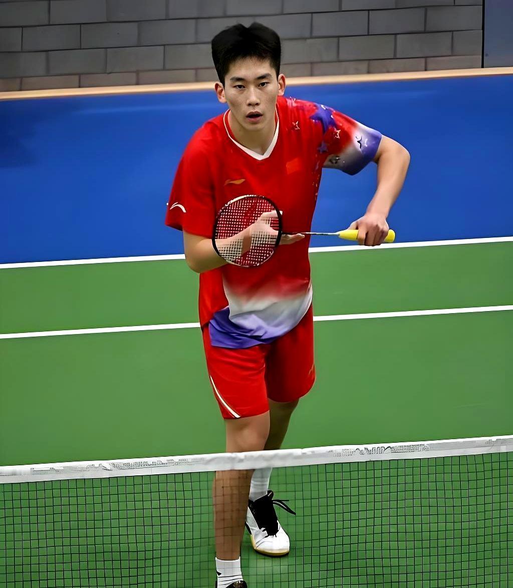 国羽男单，真的该换换血了。
 

石宇奇马上就30了，就算现在稳坐世界第一，状态