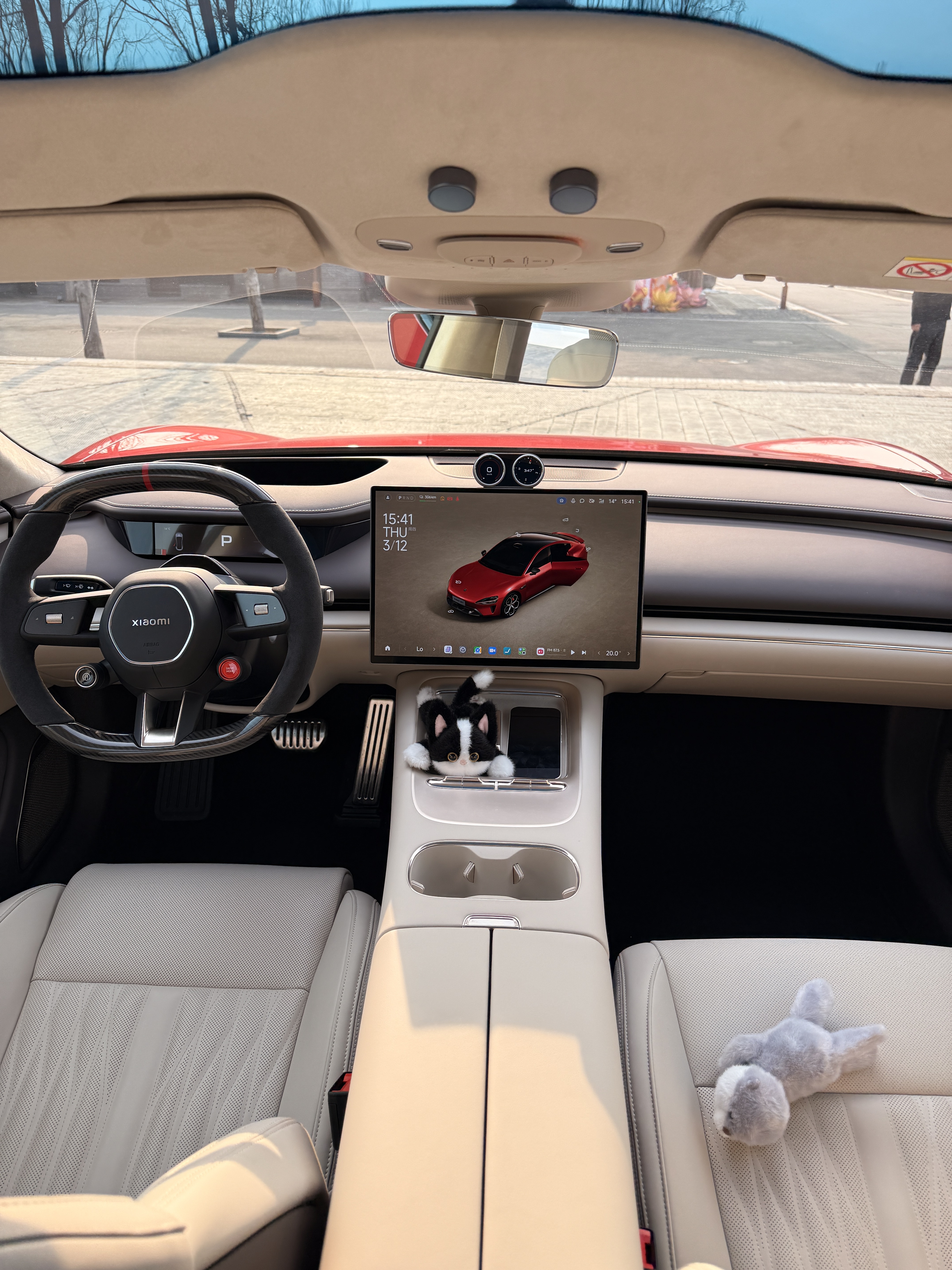 中国新能源汽车再提速记得我刚19年刚大学毕业那会大家讨论轿车基本都是34C想要个