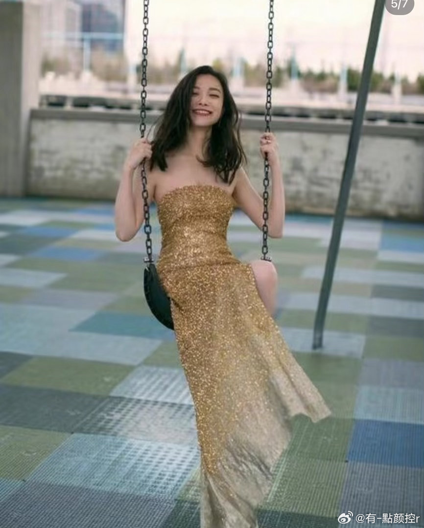 倪妮摇来了影帝影后视帝视后 任小名高考上岸，倪妮的转发区直接变成颁奖礼后台。影帝