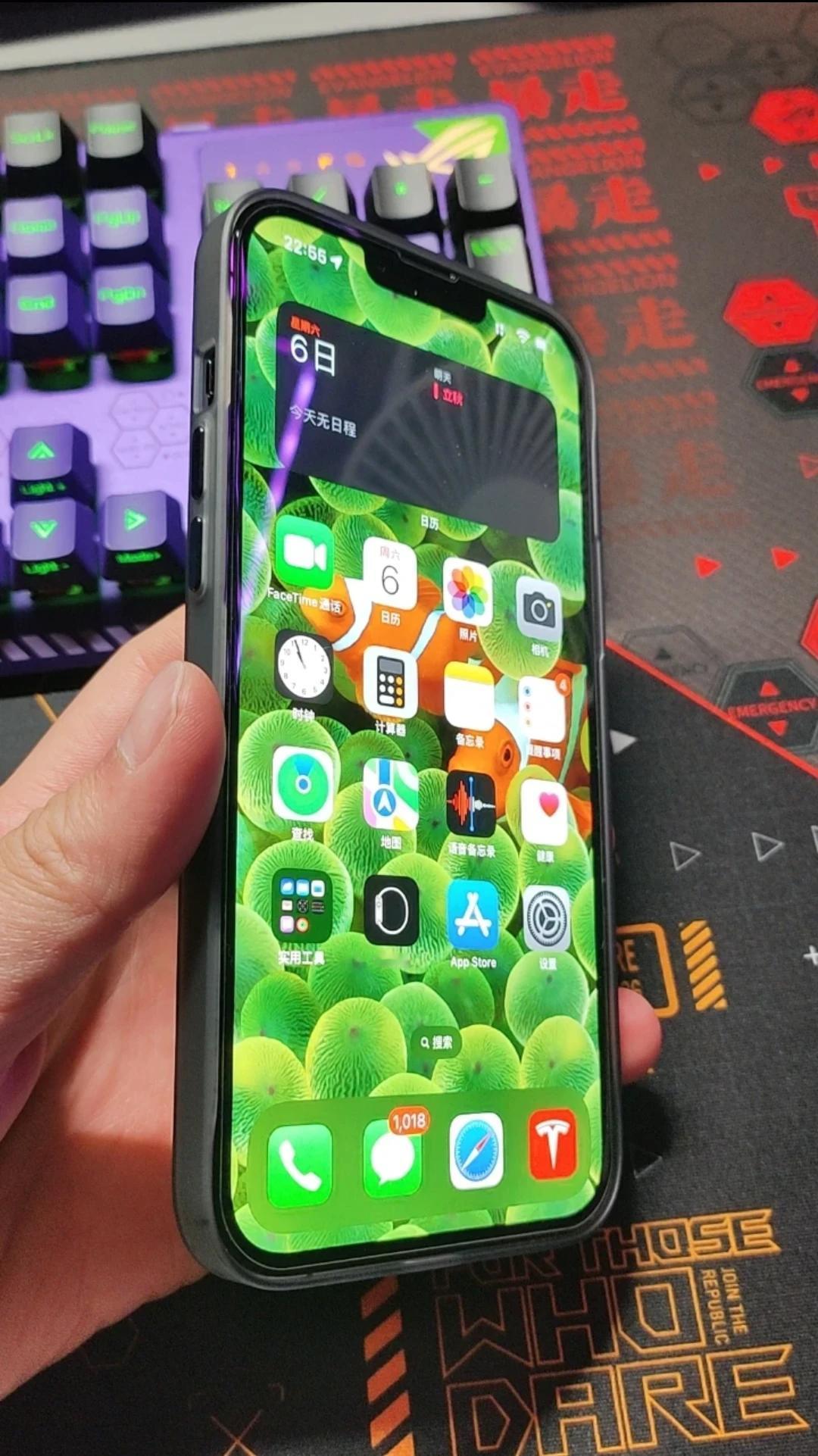 我愿意称它为苹果系列手机壳中的佼佼者，这个手机壳我已经用了一段时间，这里给大家反