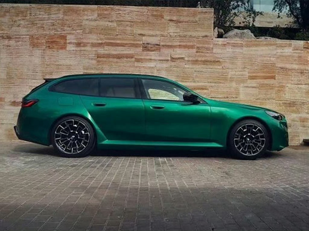 宝马M5 Touring 真帅啊[泪]M系列 = 买不起系列。 ​​​