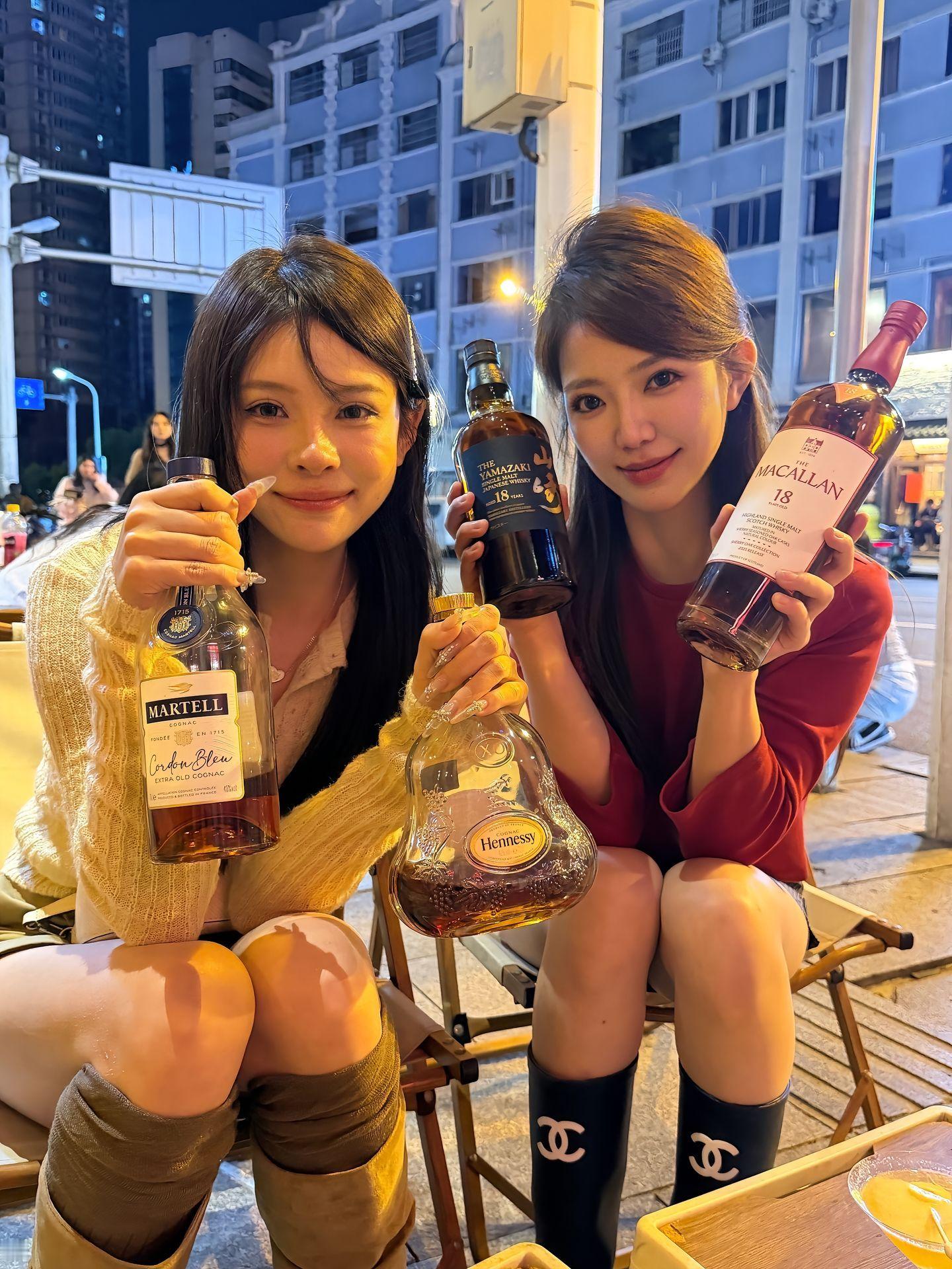 兄弟们选哪一个？ 