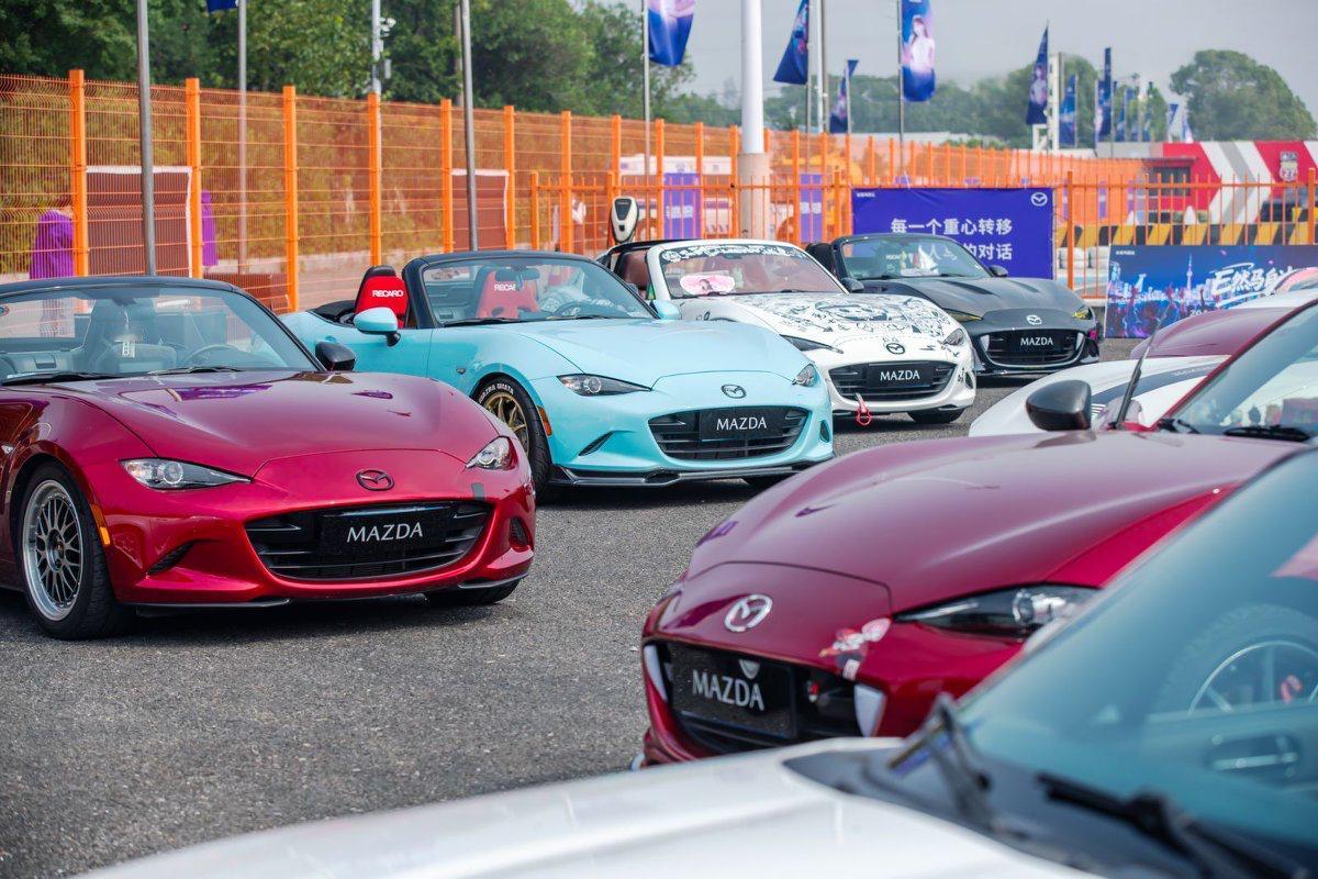 【首届聚焦新能源用户，长安马自达2025粉丝盛典开幕】11月1日，长安马自达在上