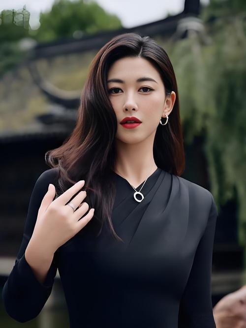 俺姓牛，想给女儿取一个像“朱珠”这样好听的名字，你们说叫啥？