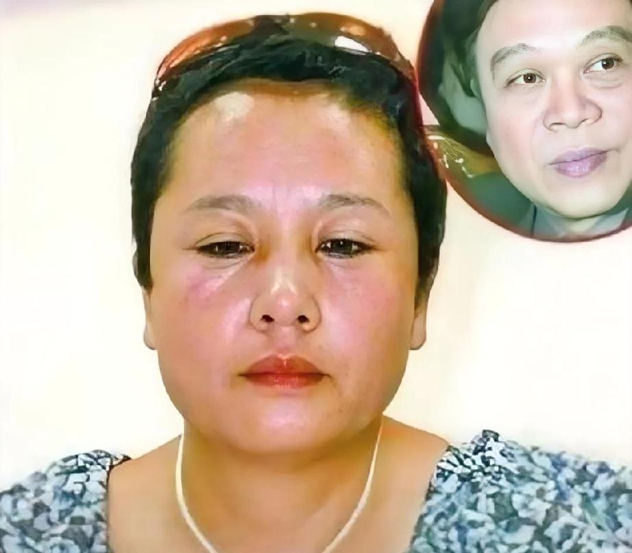 “赵忠祥瞒着妻子与我发生关系多年，并有特殊癖好，令我身心受到严重伤害。”2004