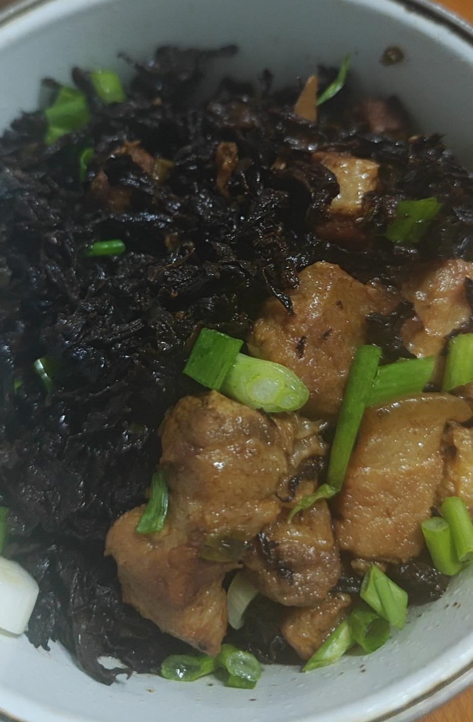 谁说不挣钱得的，我3天挣了30多了，还不错，今晚加个餐，你挣了多少。来交流一下挣