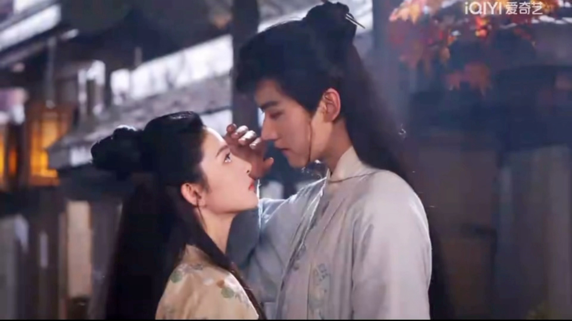 金吾不禁杀青特辑 周柯宇赵晴太有宿命感了！烛光摇曳，爱恨交织，简直不要太会拍！期