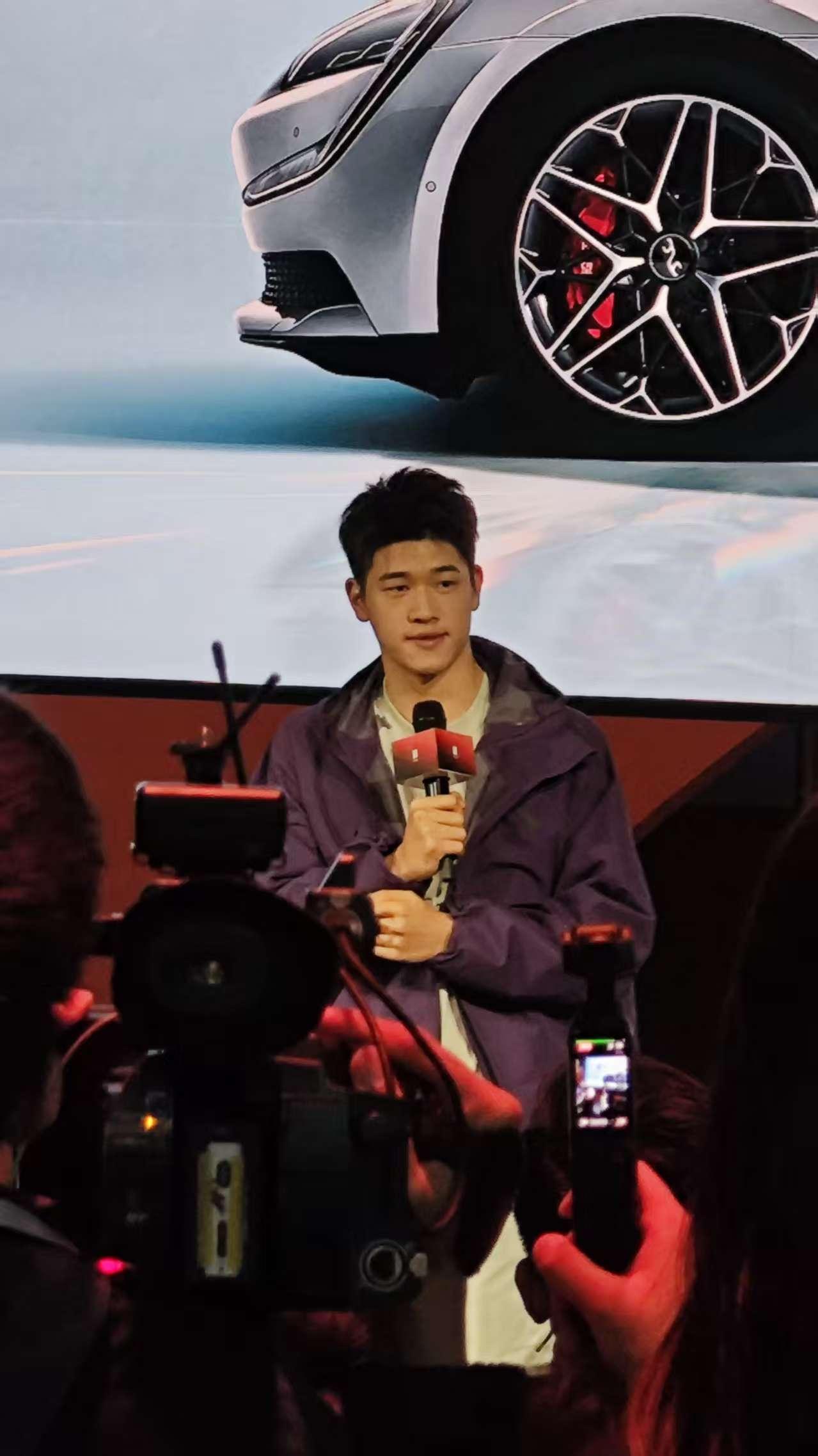 纽北都第一了，为啥还要回来？
仰望U9X，中国速度，全球仰望。
上海/成都/珠海