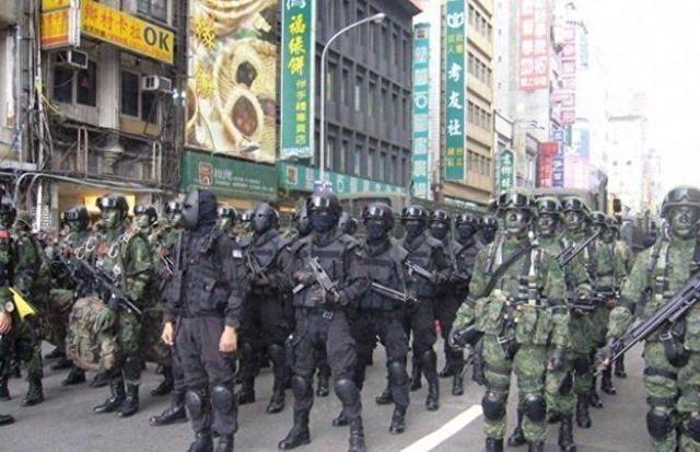 台湾回归在即！问题来了，当部队开始登陆，履行接管台湾的责任时，台湾还有30万武装