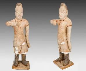 今日分享随手拍照片这个陶俑是什么意思嘛！是古时候的“交通警察”吗？